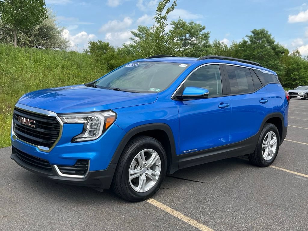 Used 2024 GMC Terrain SLE w/ Driver Convenience Package AWD/4WD image 32