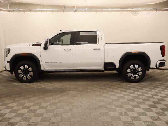 Used 2026 GMC Sierra 3500 Denali w/ Denali Reserve Package AWD/4WD image 7