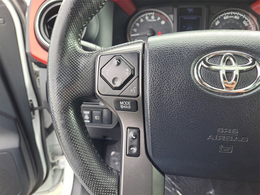 Used 2019 Toyota Tacoma TRD Sport image 18