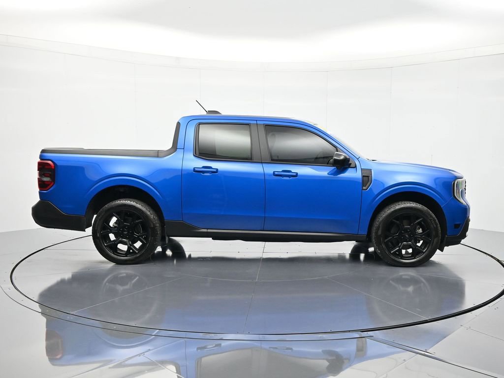 Certified 2025 Ford Maverick Lariat w/ Black Appearance Package AWD/4WD image 4