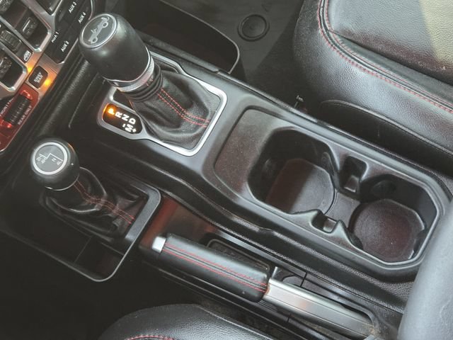 Used 2018 Jeep Wrangler Unlimited Rubicon AWD/4WD image 19