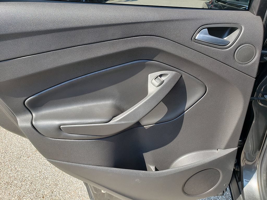Certified 2017 Ford Escape Titanium FWD image 14
