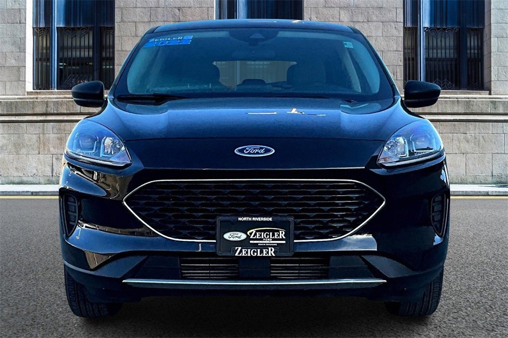 Certified 2022 Ford Escape SE w/ Convenience Package image 3