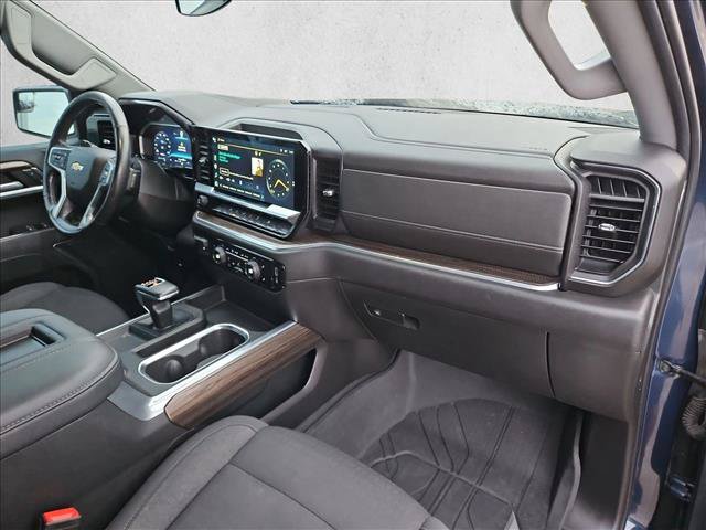 Used 2022 Chevrolet Silverado 1500 LT AWD/4WD image 22