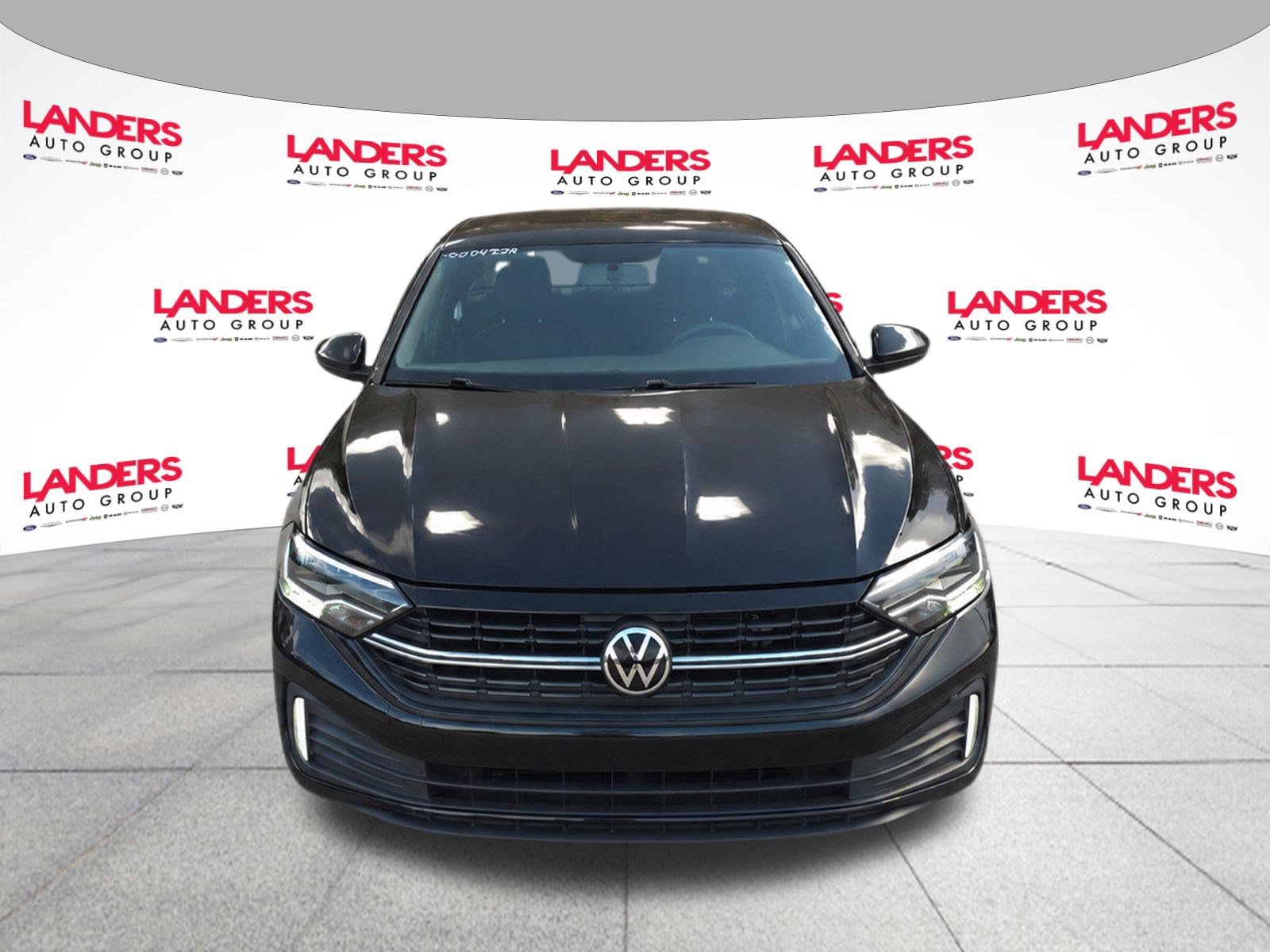Used 2022 Volkswagen Jetta Sport FWD image 2