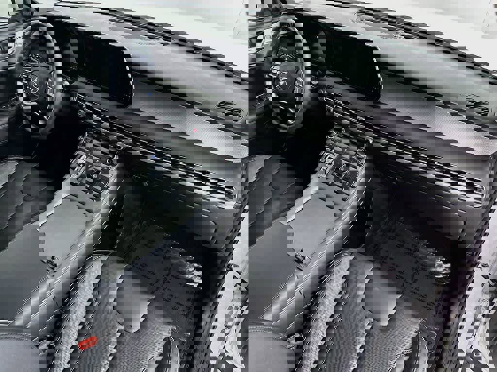 Used 2025 Hyundai Palisade SEL FWD image 33