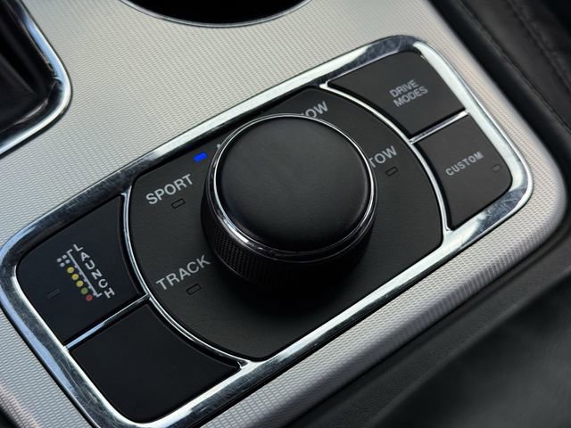 Used 2019 Jeep Grand Cherokee SRT image 21