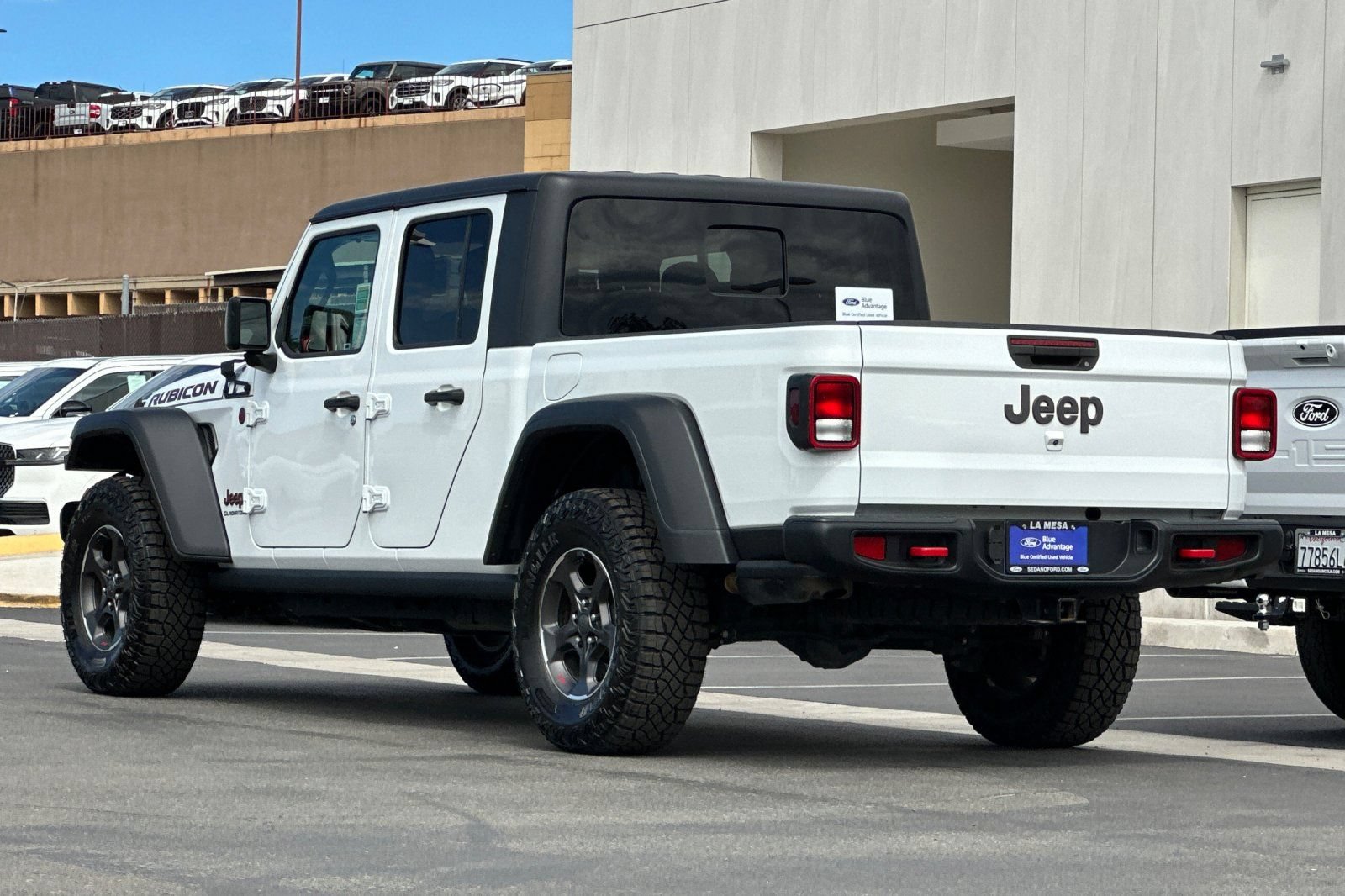 Used 2021 Jeep Gladiator Rubicon w/ Trailer Tow Package AWD/4WD image 5