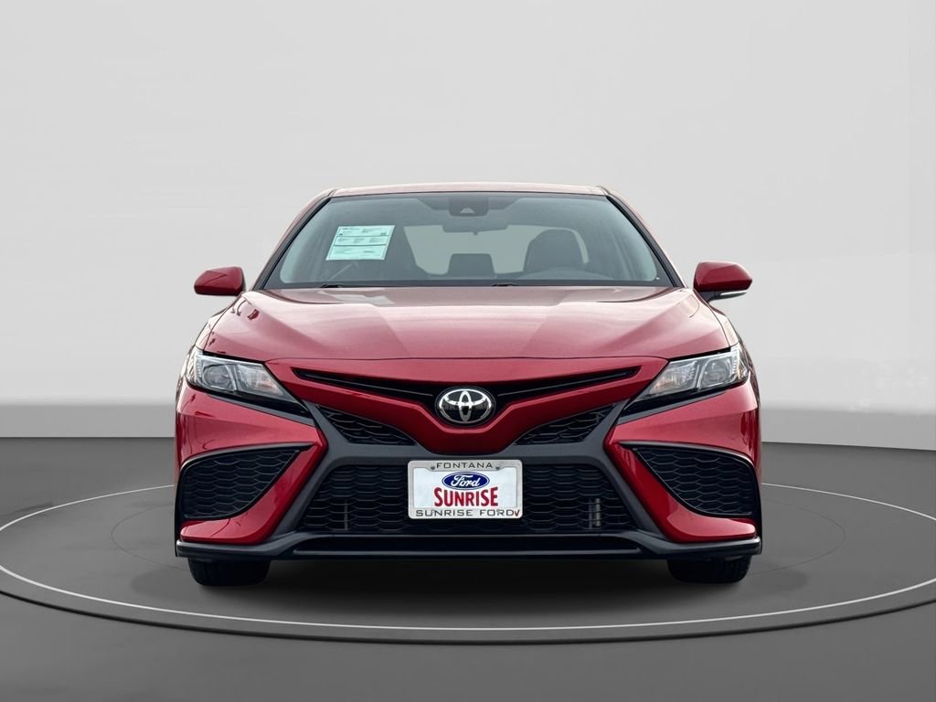 Used 2023 Toyota Camry SE image 6