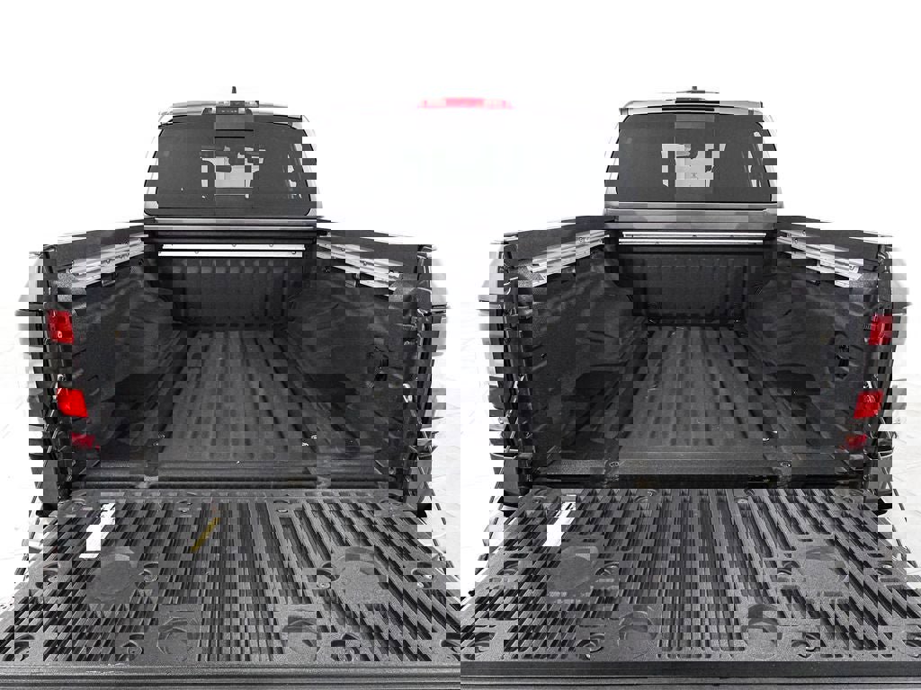 Used 2023 Nissan Frontier PRO-4X w/ Pro Convenience Package image 29