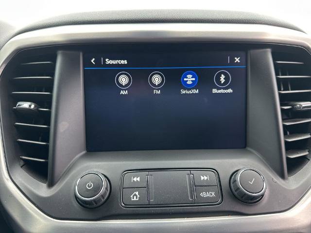 Used 2023 GMC Acadia SLT image 30