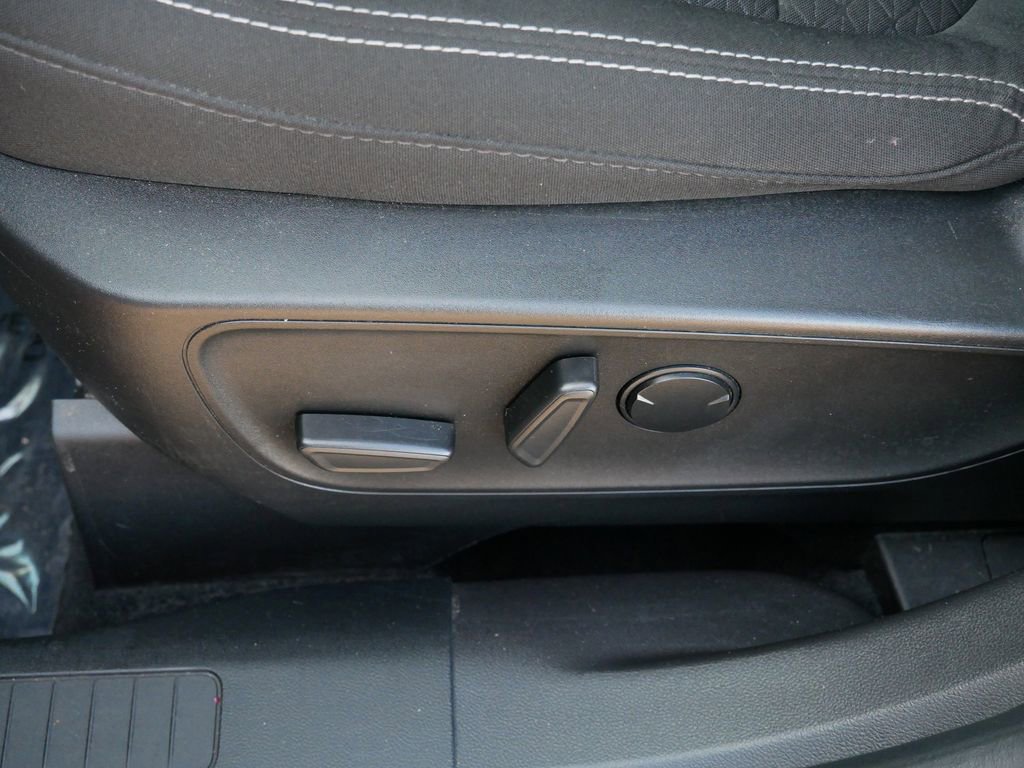 Certified 2023 Ford Escape Active AWD/4WD image 15