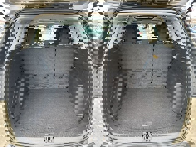 Certified 2017 Ford Escape SE w/ SE Cold Weather Package image 19