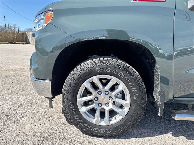 Used 2025 Chevrolet Silverado 1500 LT w/ Z71 Off-Road Package image 23