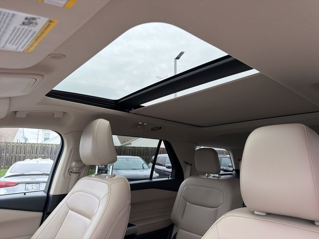 Certified 2023 Ford Explorer XLT w/ Equipment Group 202A image 8