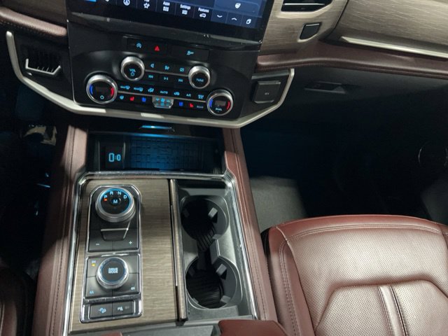 Certified 2024 Ford Expedition Limited AWD/4WD image 32