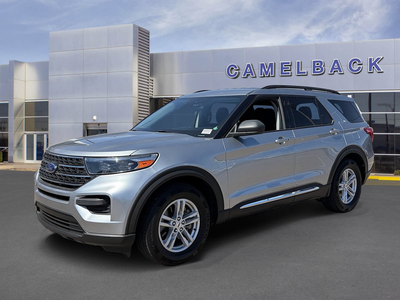 Certified 2023 Ford Explorer XLT RWD image 2