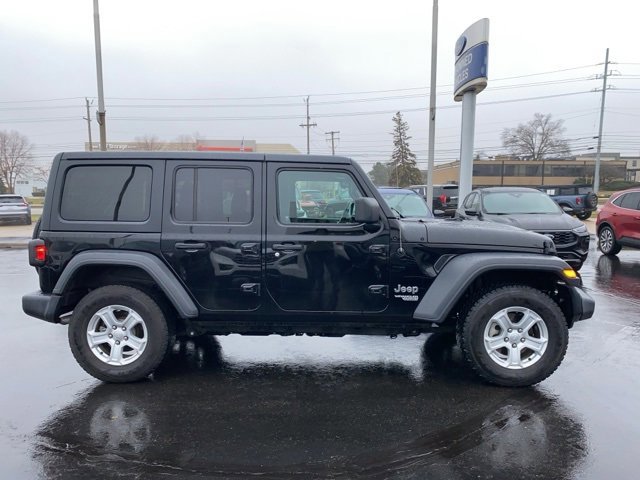 Used 2019 Jeep Wrangler Unlimited Sport S image 2