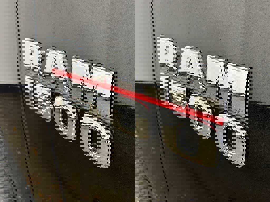 Used 2018 RAM 1500 Express w/ Express Value Package image 10