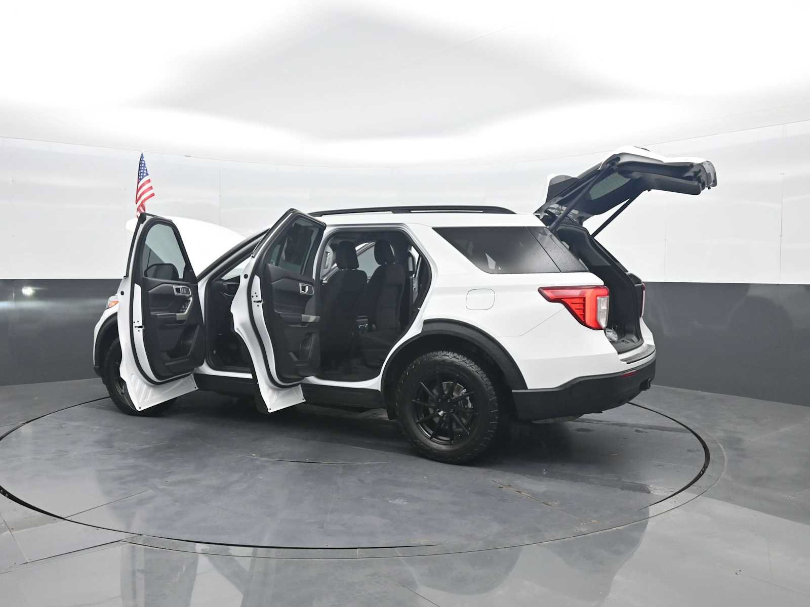 Certified 2021 Ford Explorer XLT w/ Class III Trailer Tow Package AWD/4WD image 48