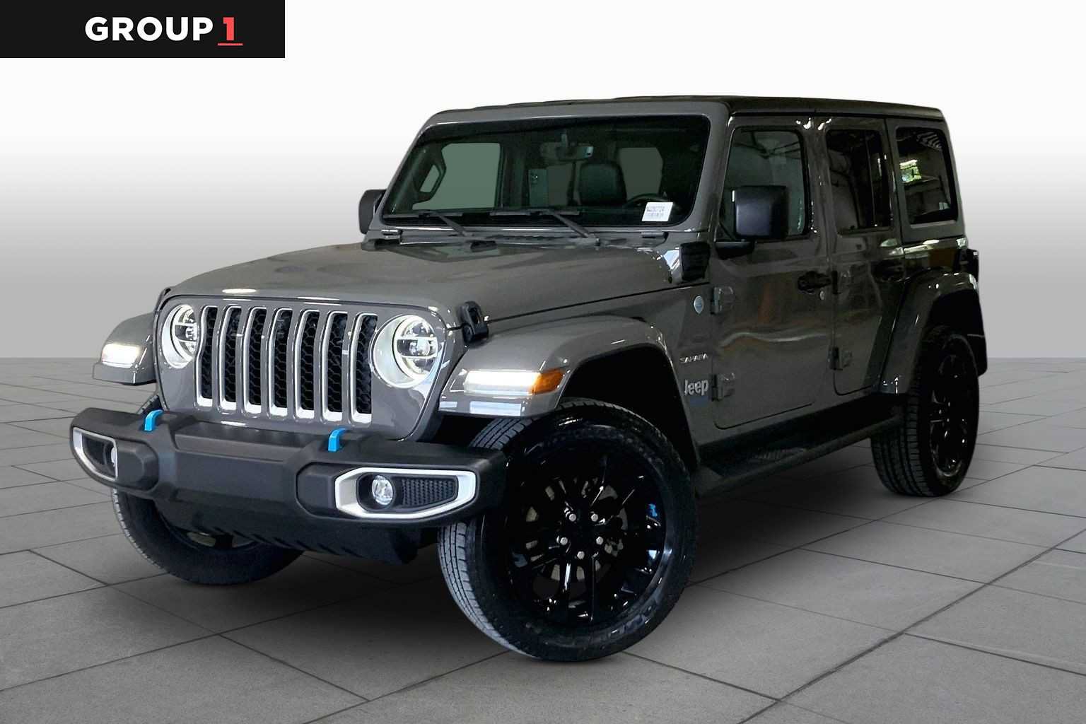 Used 2022 Jeep Wrangler Unlimited Sahara AWD/4WD image 1