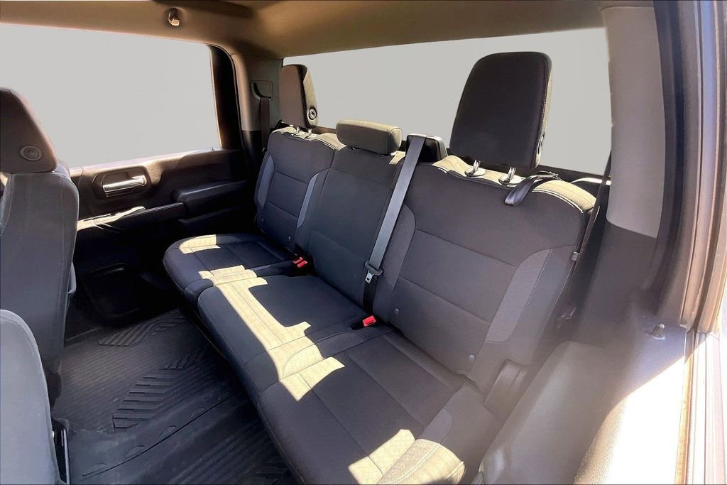 Used 2024 Chevrolet Silverado 2500 Custom w/ Custom Value Package image 27