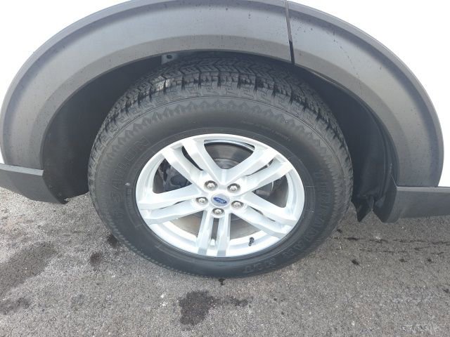 Certified 2021 Ford Explorer XLT image 5