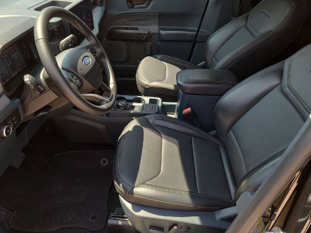 Certified 2025 Ford Maverick Lobo AWD/4WD image 20