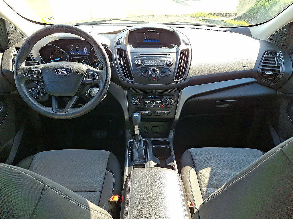 Certified 2017 Ford Escape SE w/ SE Cold Weather Package AWD/4WD image 10