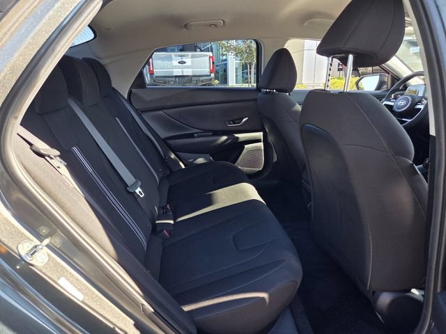 Used 2024 Hyundai Elantra SEL FWD image 16
