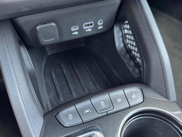 Used 2023 Chevrolet TrailBlazer RS FWD image 26