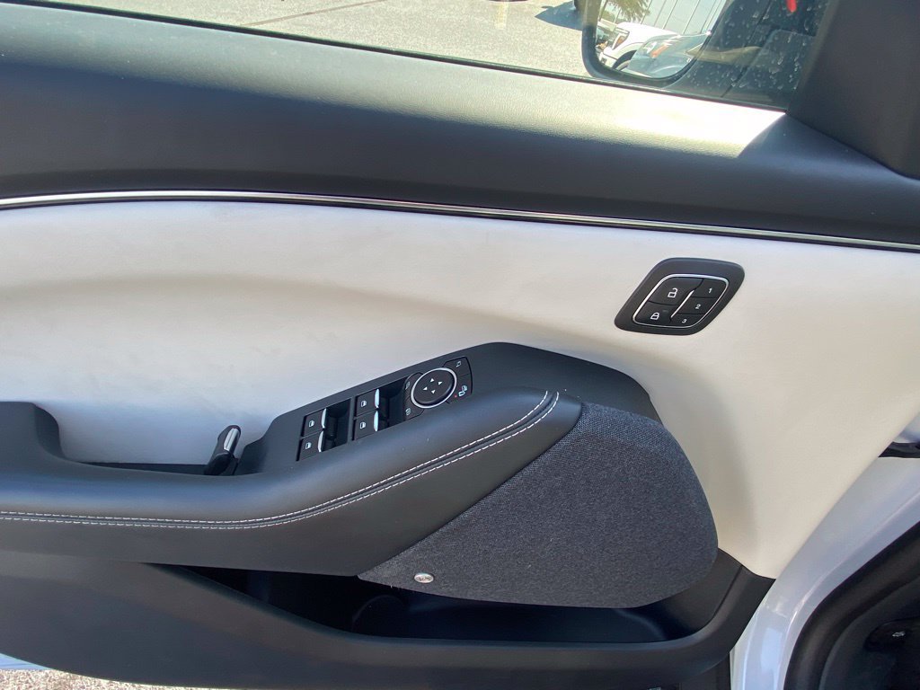 Certified 2021 Ford Mustang Mach-E Premium RWD image 11