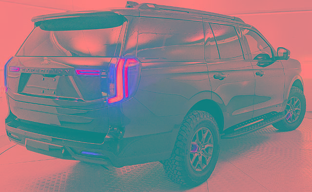 Certified 2025 Ford Expedition Tremor AWD/4WD image 3