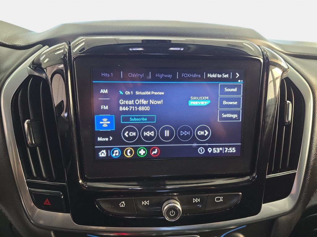 Used 2020 Chevrolet Traverse LT FWD image 19