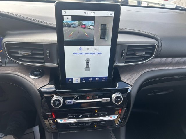 Certified 2022 Ford Explorer Platinum w/ Equipment Group 601A image 15