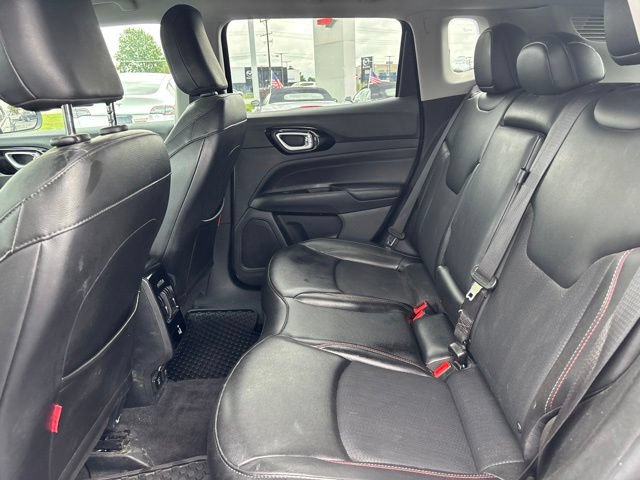 Used 2022 Jeep Compass Trailhawk w/ Trailhawk Convenience Group AWD/4WD image 31