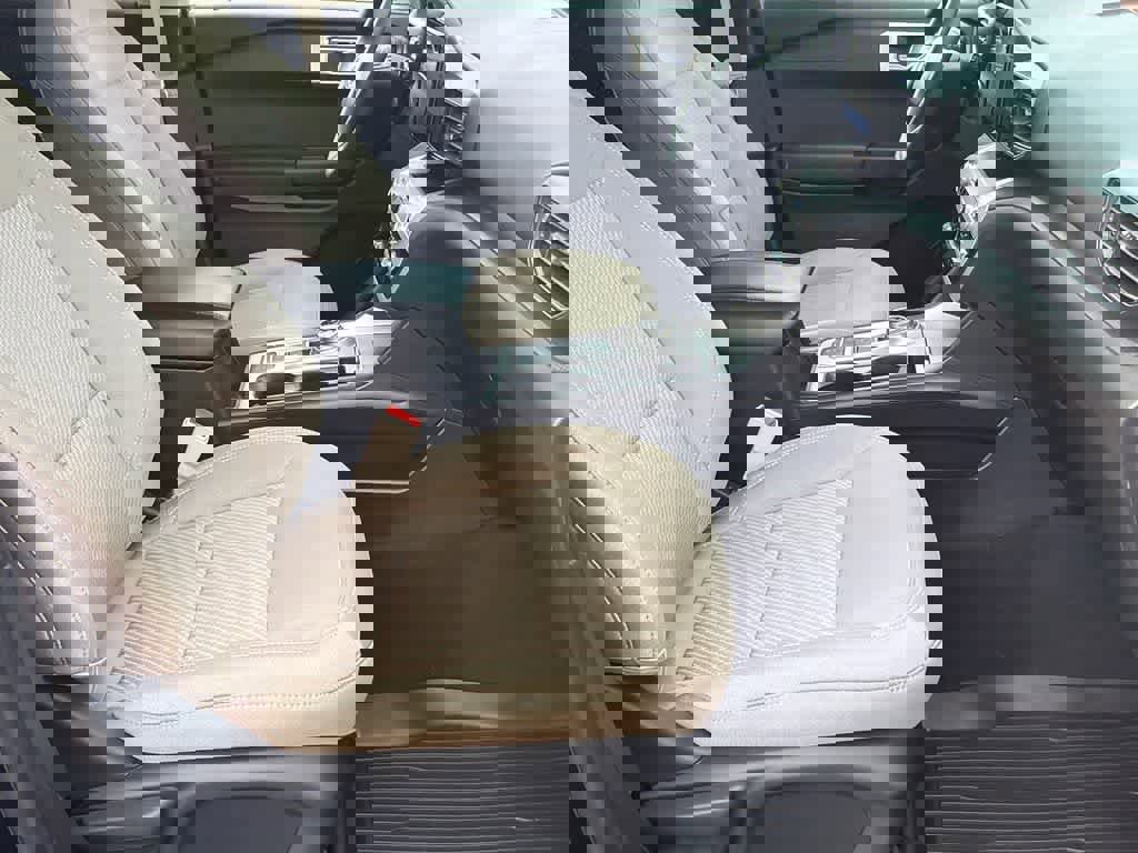 Certified 2024 Ford Explorer Base image 12