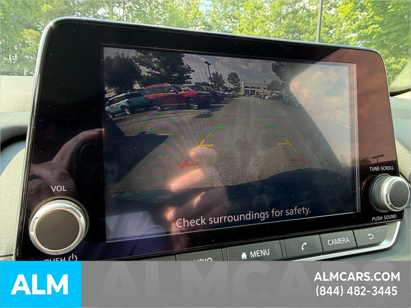Used 2025 Nissan Rogue SV FWD image 15