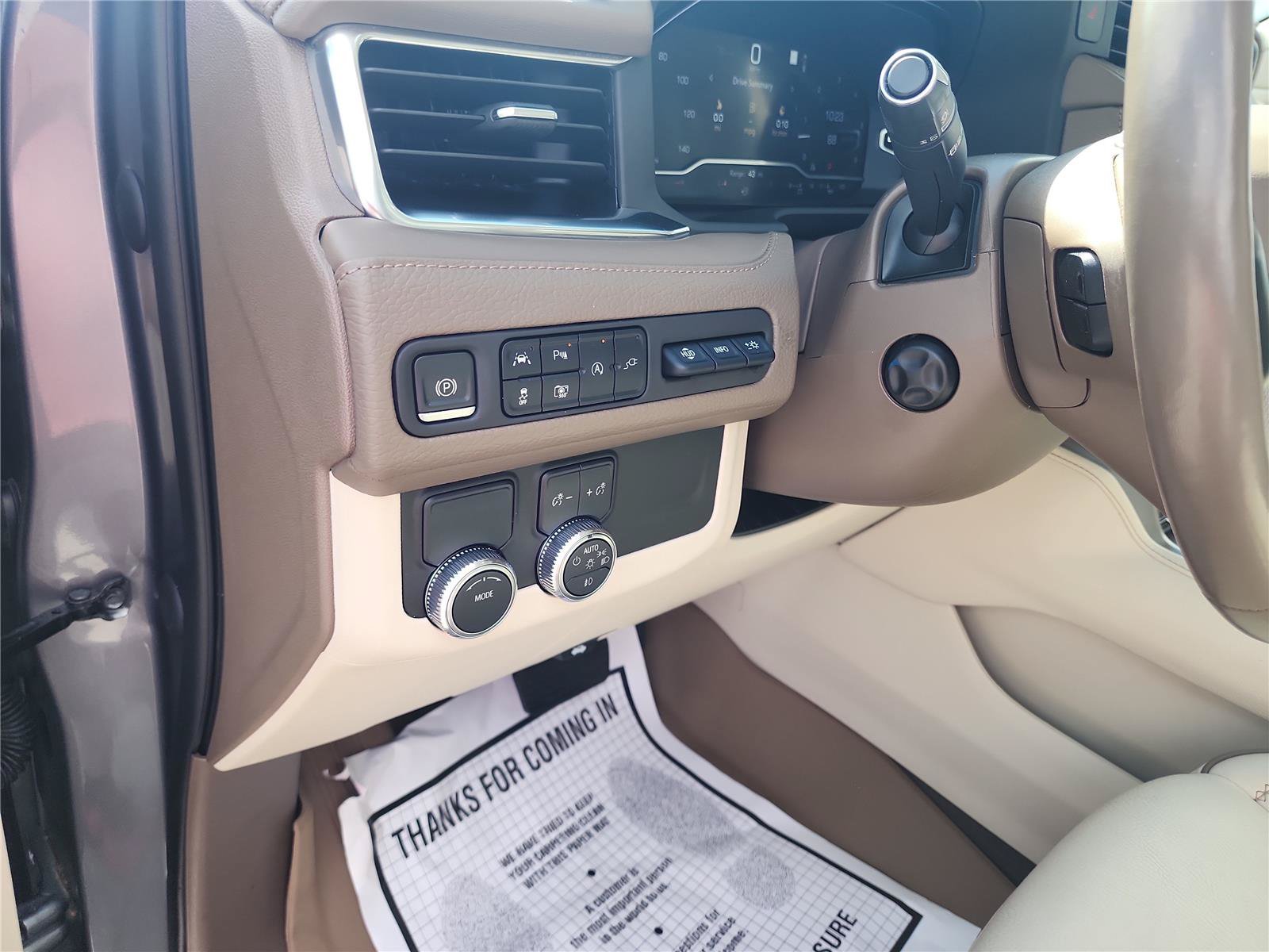 Used 2022 GMC Yukon XL Denali RWD image 18