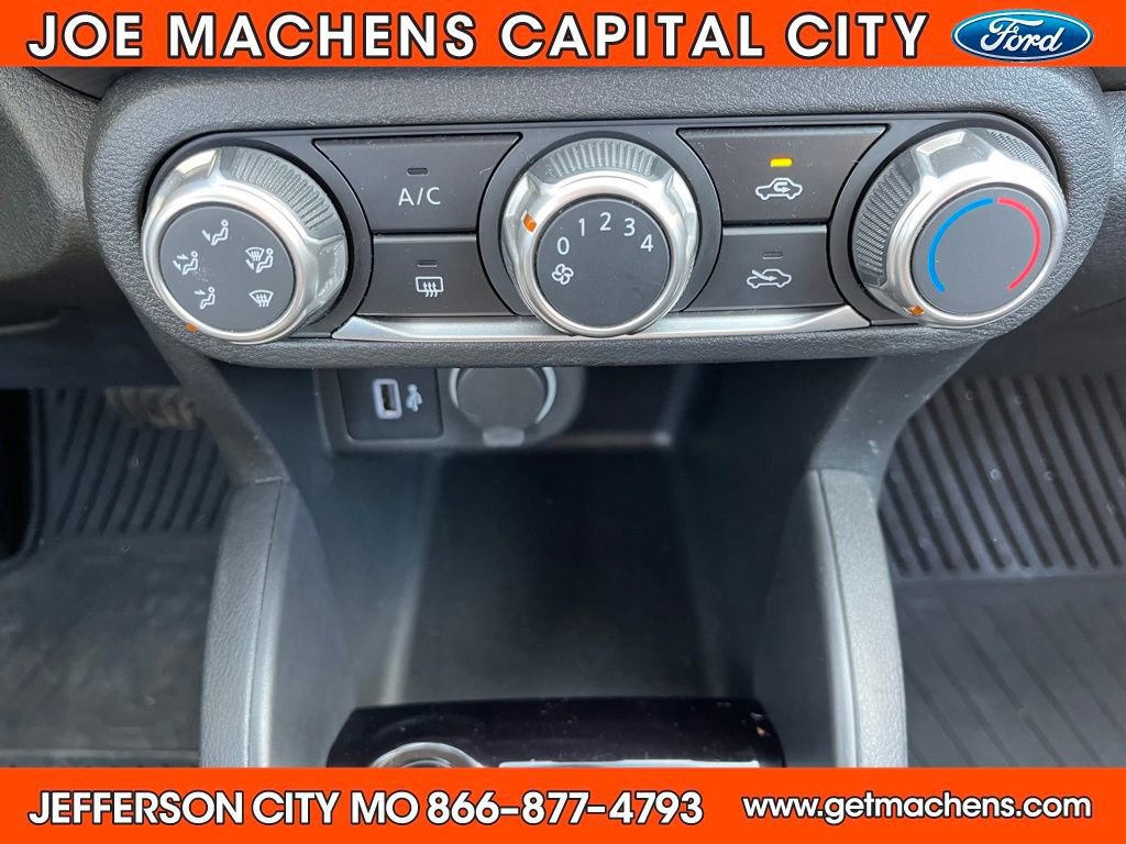 Used 2022 Nissan Kicks S image 14