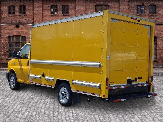 Used 2021 GMC Savana 3500 w/ Power Convenience Package RWD image 6
