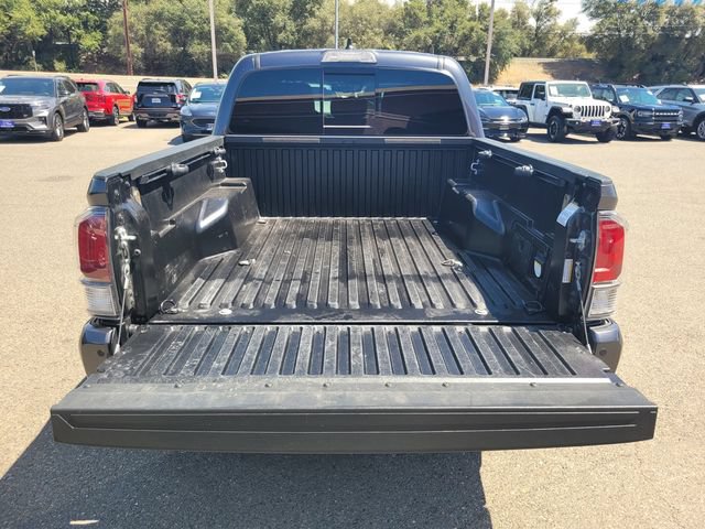 Used 2023 Toyota Tacoma TRD Off-Road w/ Technology Package AWD/4WD image 8