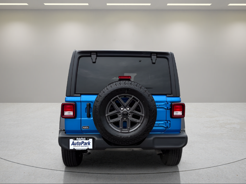 Used 2024 Jeep Wrangler Unlimited Sport AWD/4WD image 7