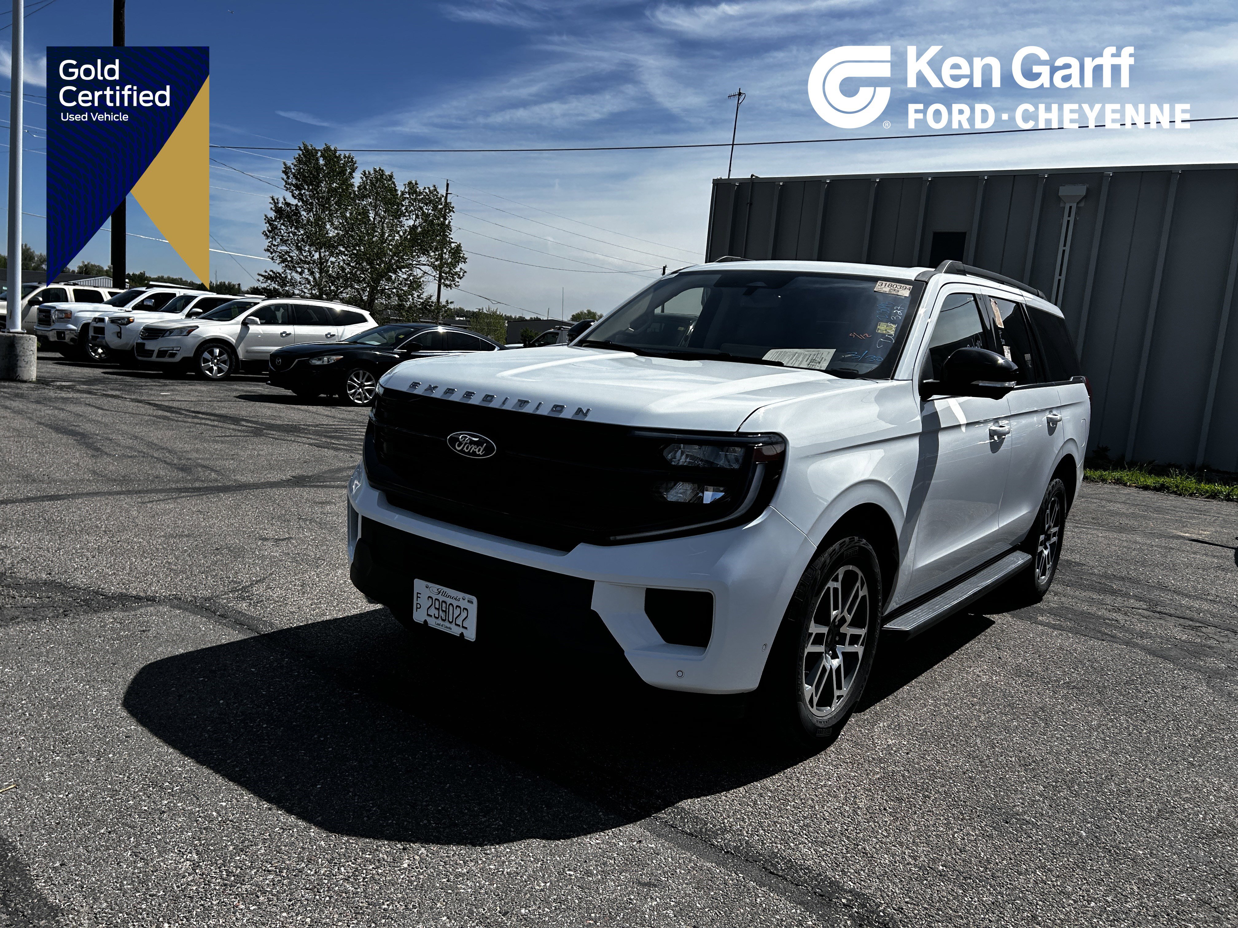 Certified 2025 Ford Expedition Active AWD/4WD image 1