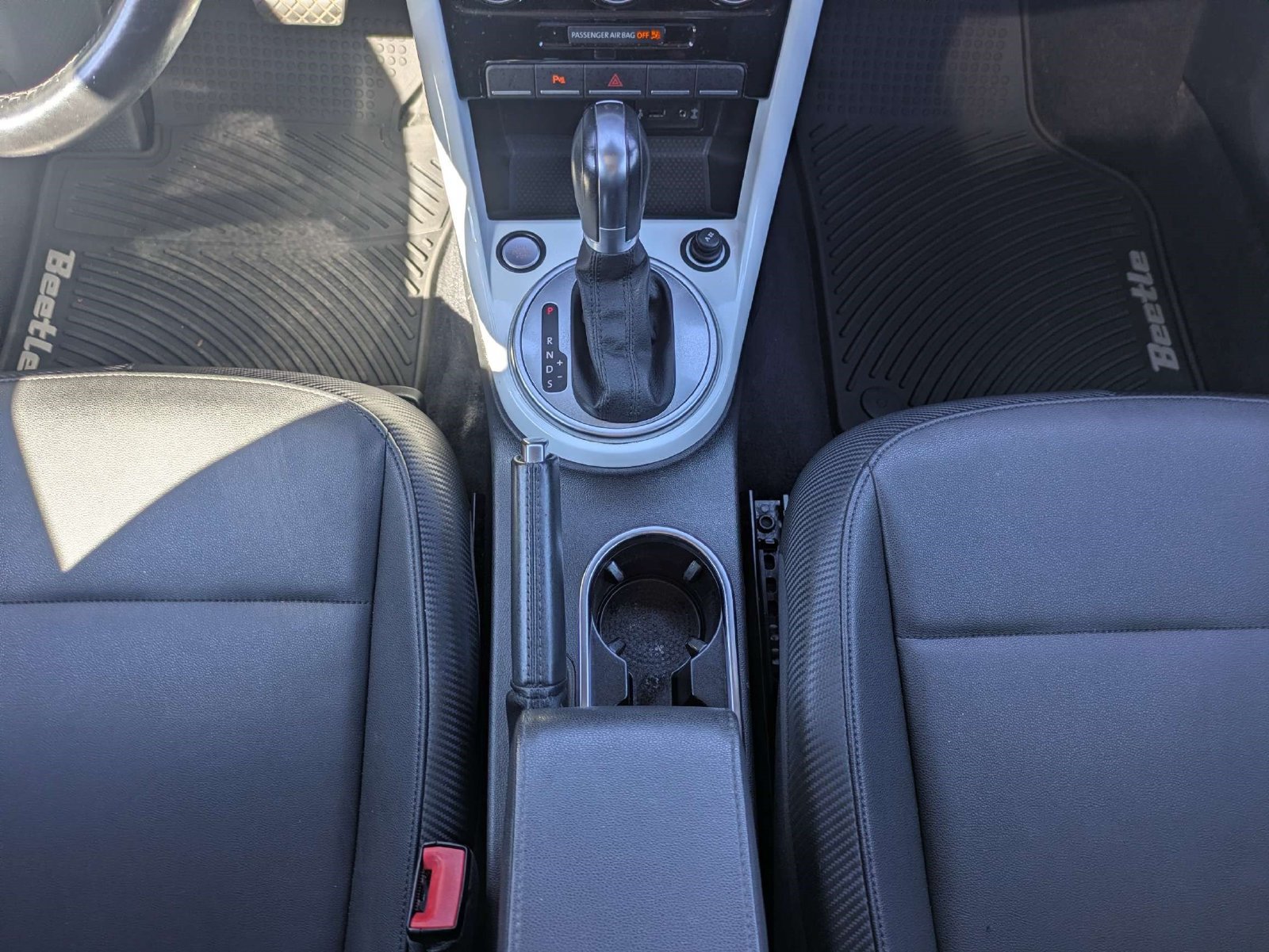 Used 2019 Volkswagen Beetle 2.0T SE w/ SE Premium Package FWD image 20