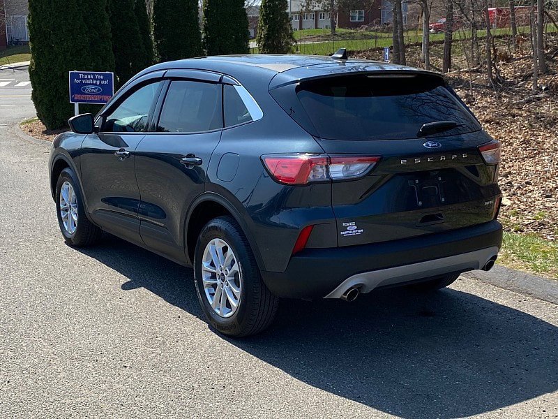 Certified 2022 Ford Escape SE AWD/4WD image 3