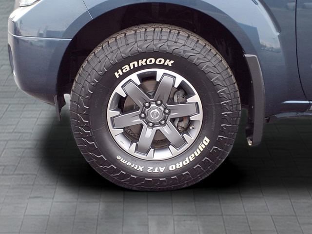 Used 2019 Nissan Frontier PRO-4X image 9