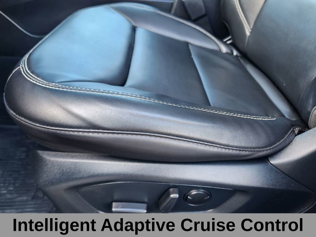 Certified 2023 Ford Explorer XLT w/ Equipment Group 202A image 12