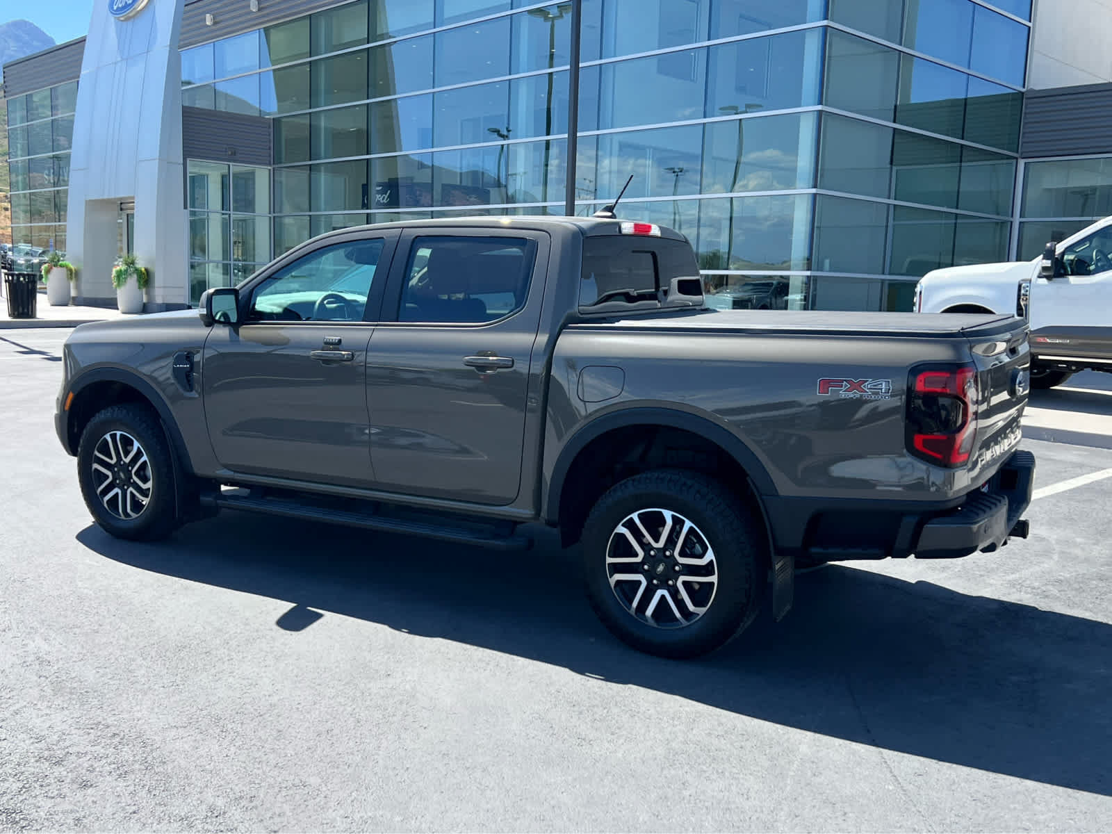 Certified 2025 Ford Ranger Lariat w/ FX4 Off-Road Package AWD/4WD image 11