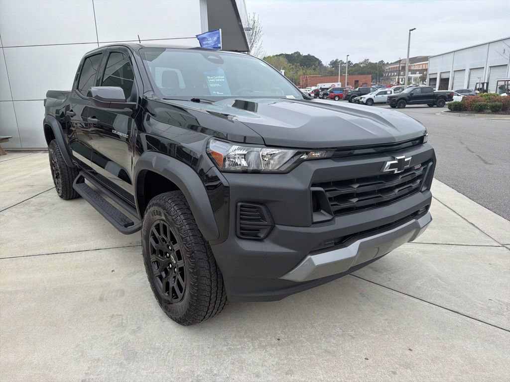 Used 2025 Chevrolet Colorado Trail Boss image 7